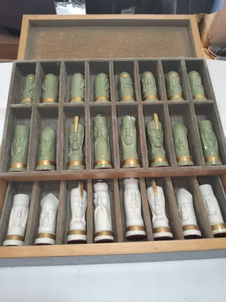 Juego de Ajedrez Figuras Cerámica Vintage
