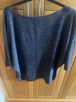 Blusa brillante azul talla M