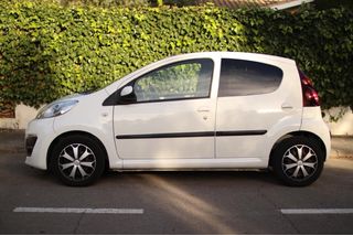 Peugeot 107 2013