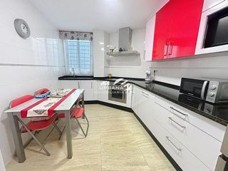 Piso en venta en Lucena