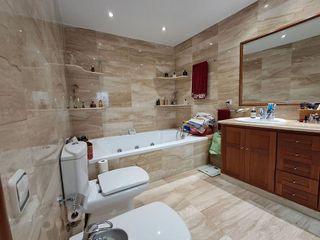 Casa adosada en venta en La Llàntia en Mataró