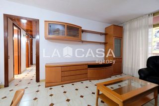 Piso en venta en Canyelles en Barcelona