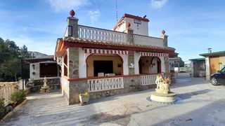 Chalet en venta en Yecla