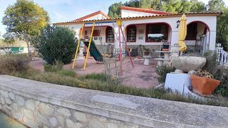 Chalet en venta en Yecla