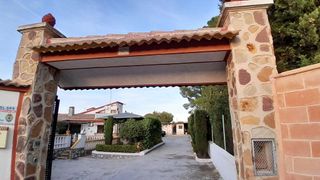 Chalet en venta en Yecla