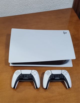 PlayStation 5 Digital 825GB + 2 Mandos