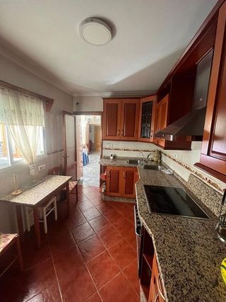 Chalet en venta en Lucena