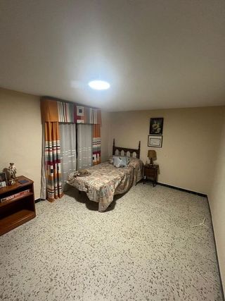 Chalet en venta en Lucena