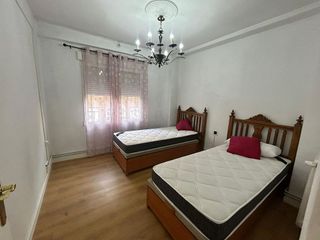 Piso en venta en Franciscanos en Albacete