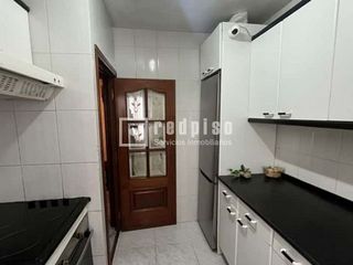 Piso en venta en Reyes Católicos en Alcalá de Henares