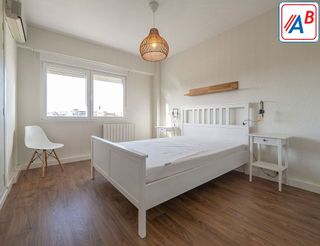 Piso en alquiler en Romareda en Zaragoza