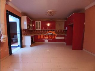 Casa adosada en venta en Poniente-Norte - Miralbaida - Parque Azahara en Córdoba