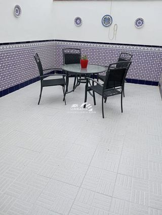 Casa adosada en venta en Lucena