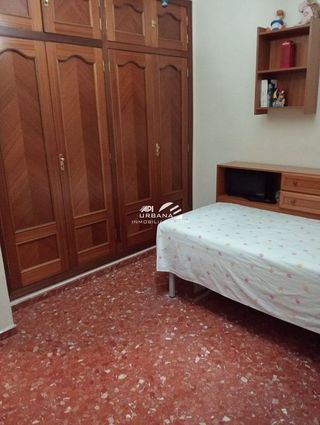 Casa adosada en venta en Lucena
