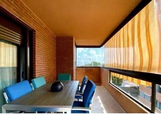 Piso en venta en Vistahermosa en Alicante