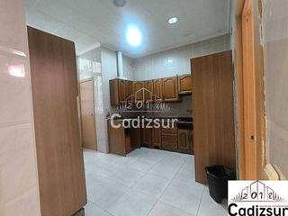 Piso en venta en La Caleta - La Viña en Cádiz