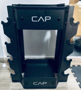 Estante CAP para mancuernas y pesas rusas.