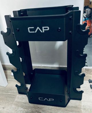 Estante CAP para mancuernas y pesas rusas.