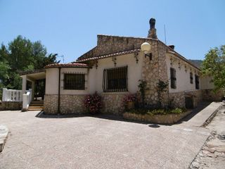 Casa en venta en Yecla