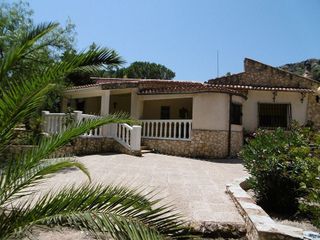 Casa en venta en Yecla