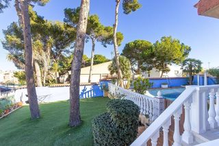 Chalet en venta en Los Balcones - Los Altos del Edén en Torrevieja
