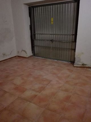 Casa adosada en venta en Torredonjimeno
