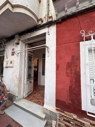 Casa adosada en venta en Alcantarilla