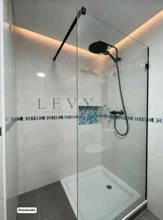 Piso en venta en Parque Ayala - Jardín de la Abadía - Huelín en Málaga