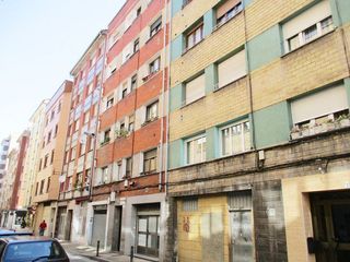 Piso en venta en El Llano en Gijón
