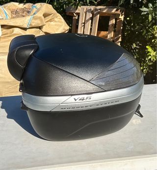 Maleta Givi V46 Monokey + Respaldo + soporte
