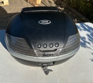 Maleta Givi V46 Monokey + Respaldo + soporte
