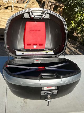 Maleta Givi V46 Monokey + Respaldo + soporte