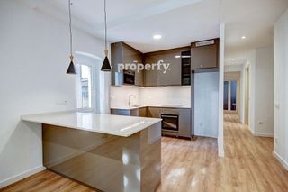 Piso en venta en Eixample Nord – La Devesa en Girona