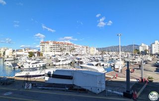 Piso en venta en Empuriabrava en Castelló d´Empúries