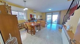 Chalet en venta en Santa Perpètua de Mogoda