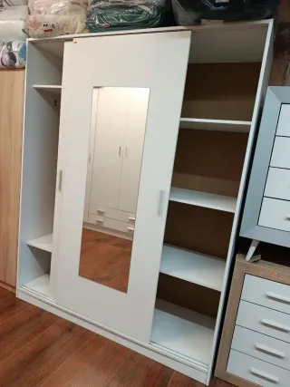 Armario puertas correderas espejo