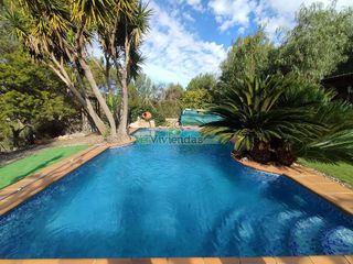 Chalet en venta en Vallirana