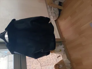 Chaqueta de cuero negra con forro