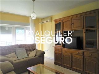 Piso en alquiler en Cotomar - Urbanizaciones en Rincón de la Victoria