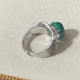 Anillo de acero inoxidable con Malaquita natural