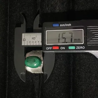 Anillo de acero inoxidable con Malaquita natural