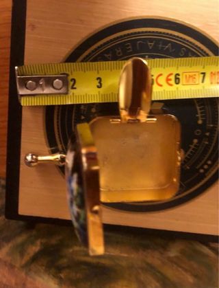 Cenicero portátil antiguo floral