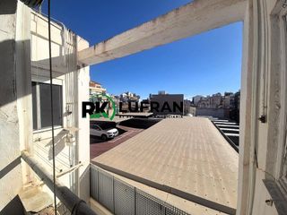 Ático en venta en Mercado en Alicante