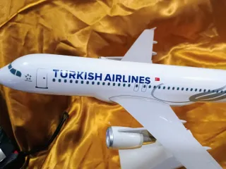 Modellino Aereo Turkish Airlines