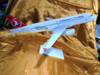 Modellino Aereo Turkish Airlines