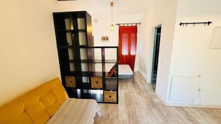 Estudio en alquiler en Carranque - Haza Cuevas en Málaga