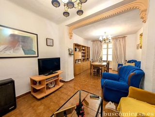 Chalet en venta en Linares