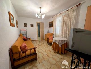 Chalet en venta en Linares