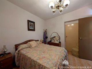 Chalet en venta en Linares