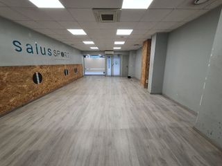 Local comercial en alquiler en Centro en Almería